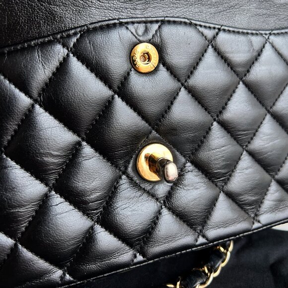 Authentic Chanel Double Flap Classic Medium Lambskin Black Shoulder Bag B0820 - Picture 12 of 16